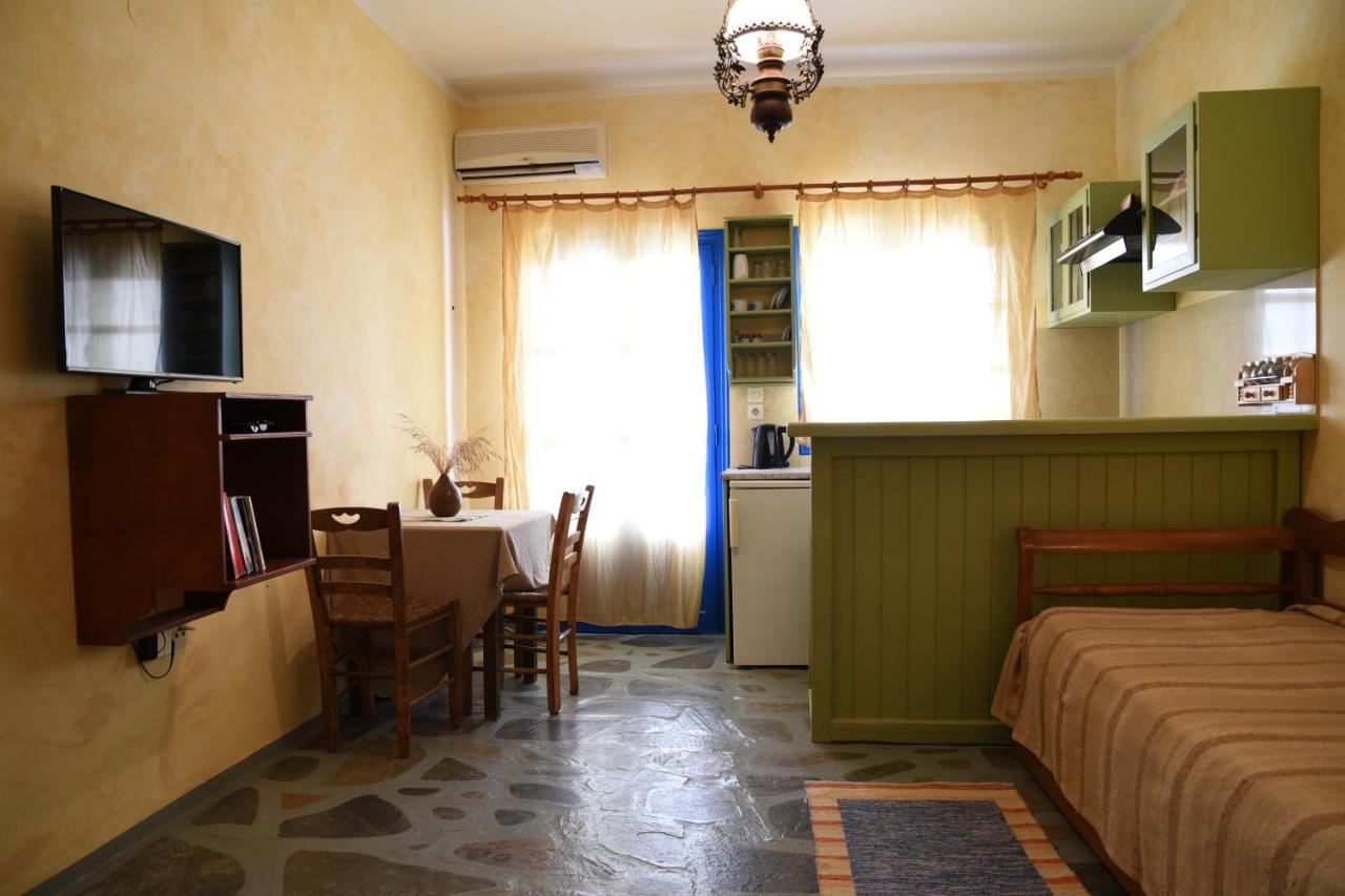Elia Studios Amorgos Near The Sea Aegiali Bagian luar foto